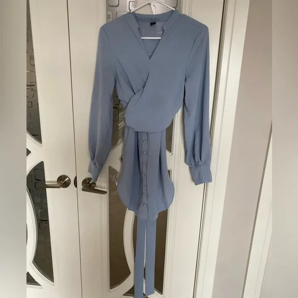 Top - Picture 2 of 8